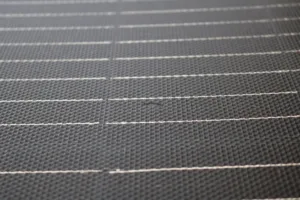 Stekker zonnepaneel deuk