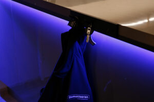 led strip in keuken paars