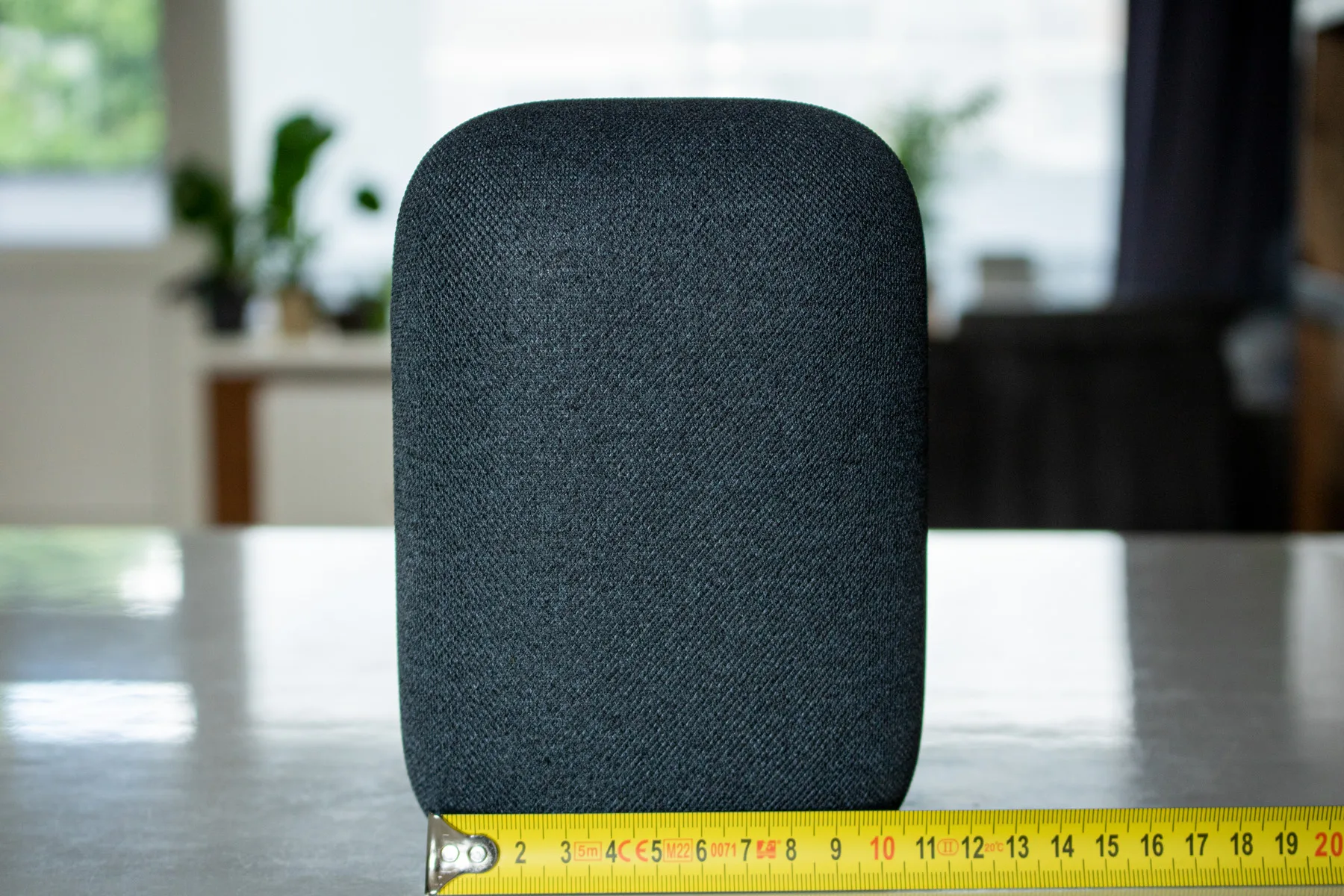 Google Nest Audio breedte