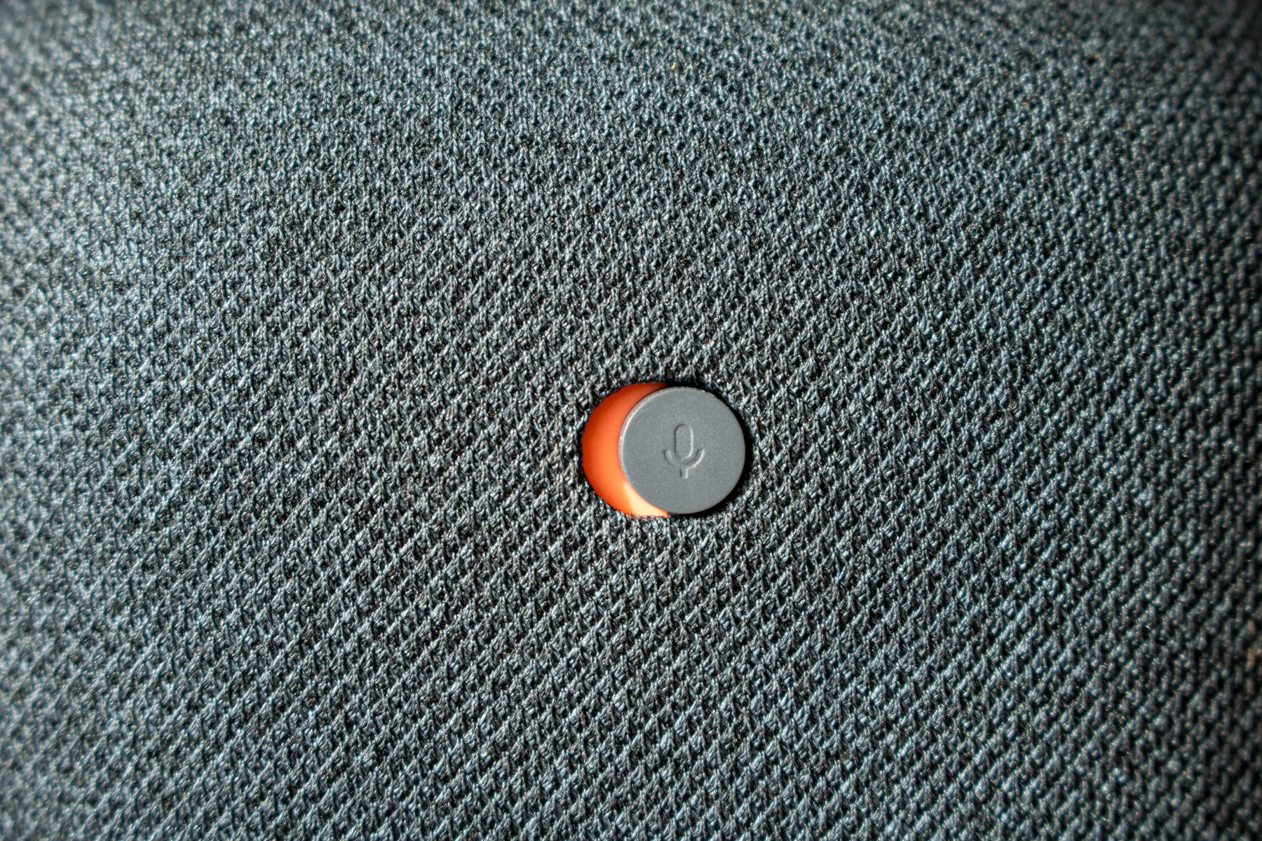 Google Nest Audio mic uit