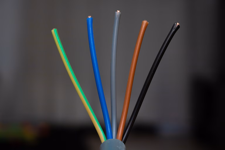 kleuren van stroomdraden woning